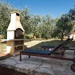Feriehus Ferienvilla Mit Pool In By Interhome *