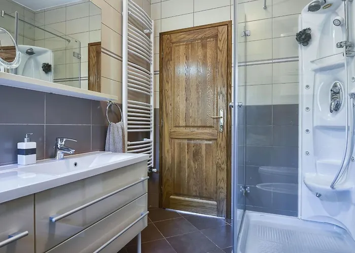 بيت للعطل Ferienvilla Mit Pool In By Interhome بولا