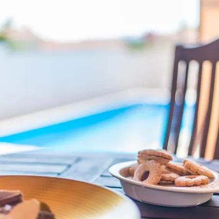 Ferienvilla Mit Pool In By Interhome * Pula