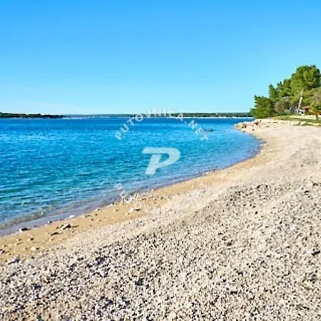 Ferienvilla Mit Pool In By Interhome Prázdninový dům Pula