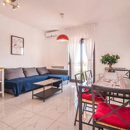 Prázdninový dům Ferienvilla Mit Pool In By Interhome Pula