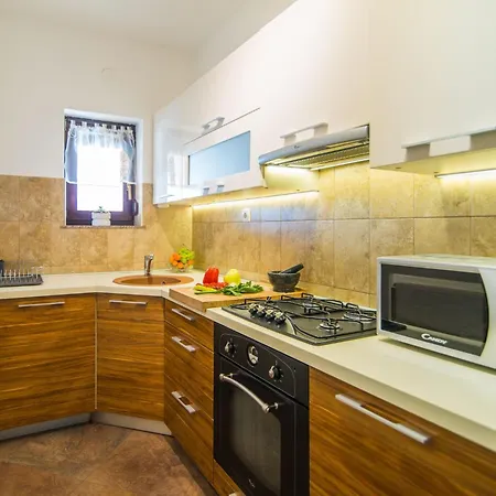 Ferienvilla Mit Pool In By Interhome * Pula