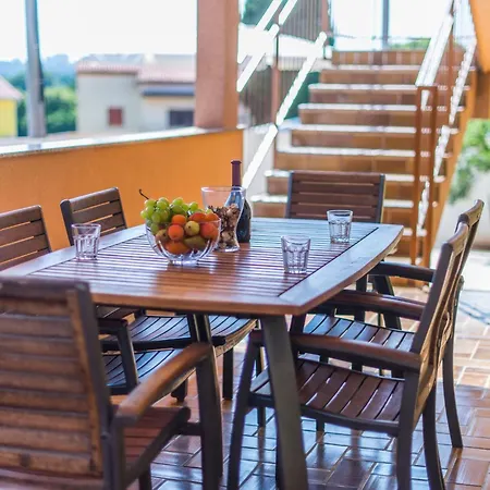 Ferienvilla Mit Pool In By Interhome Prázdninový dům Pula